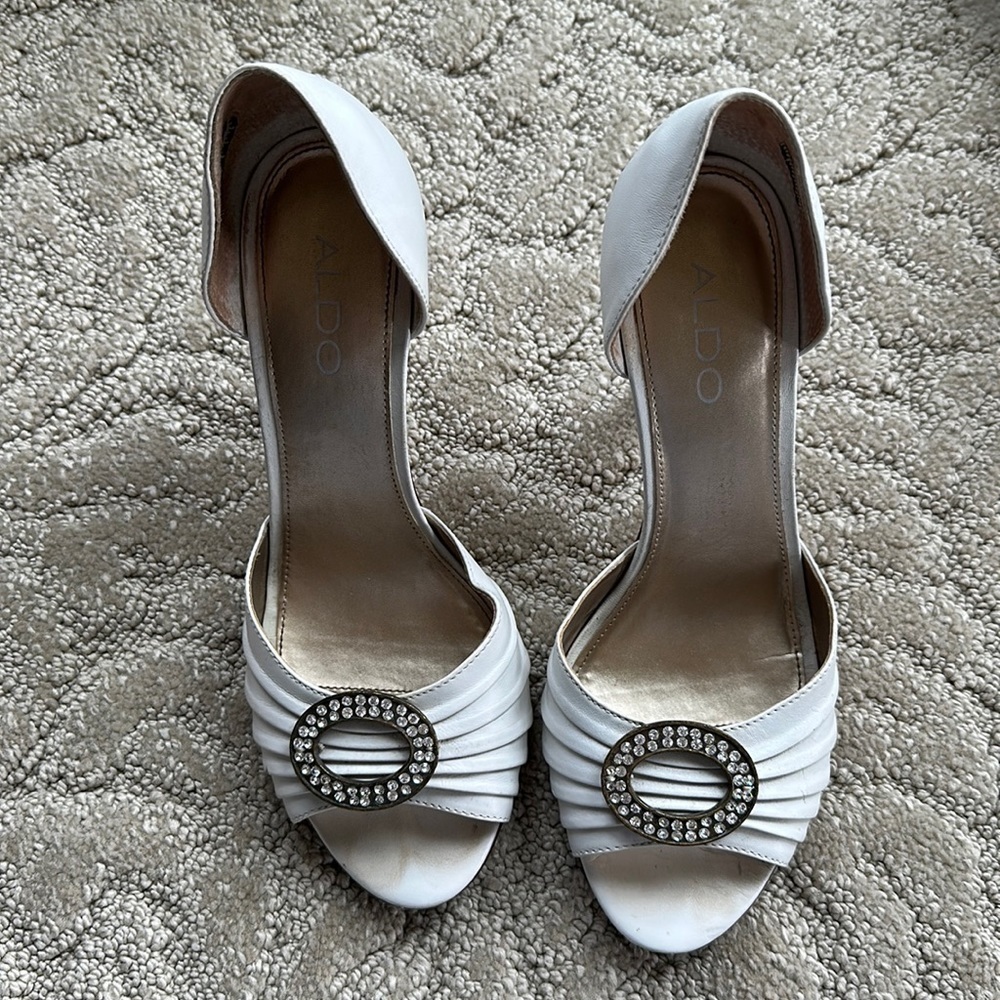 Aldo Women’s White Heels Size 38 Made in Brazil